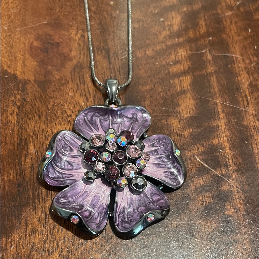Purple Flower Pendant Necklace